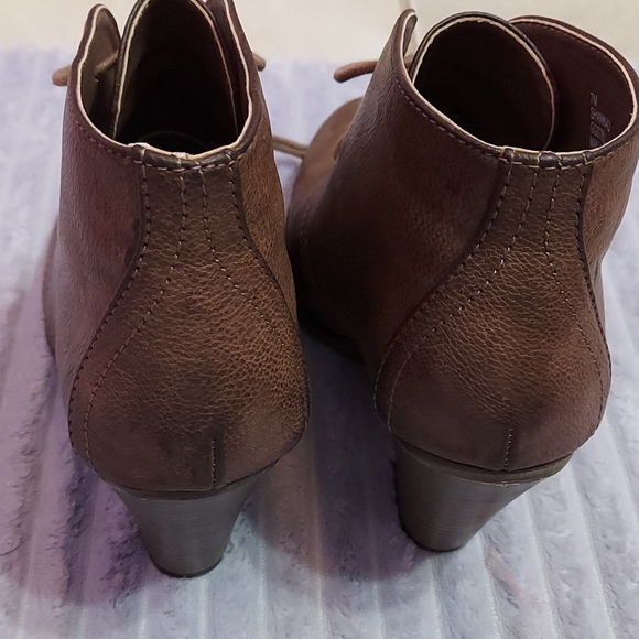 Mia Shawna Women's Bootie Heels - Picture 2 of 3